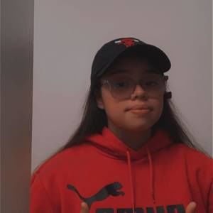 Meet your Posher, Leslie